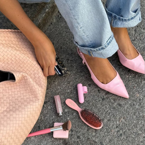 The Finger Vibrator - Bring Your Own The Finger Vibrator - Bring Your Own